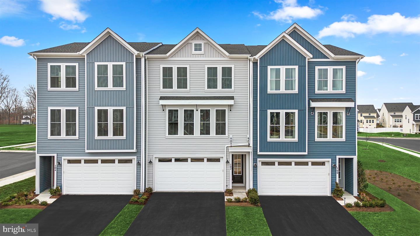 102 Galaxy Pl