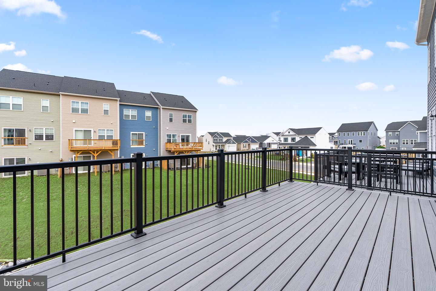102 Galaxy Pl