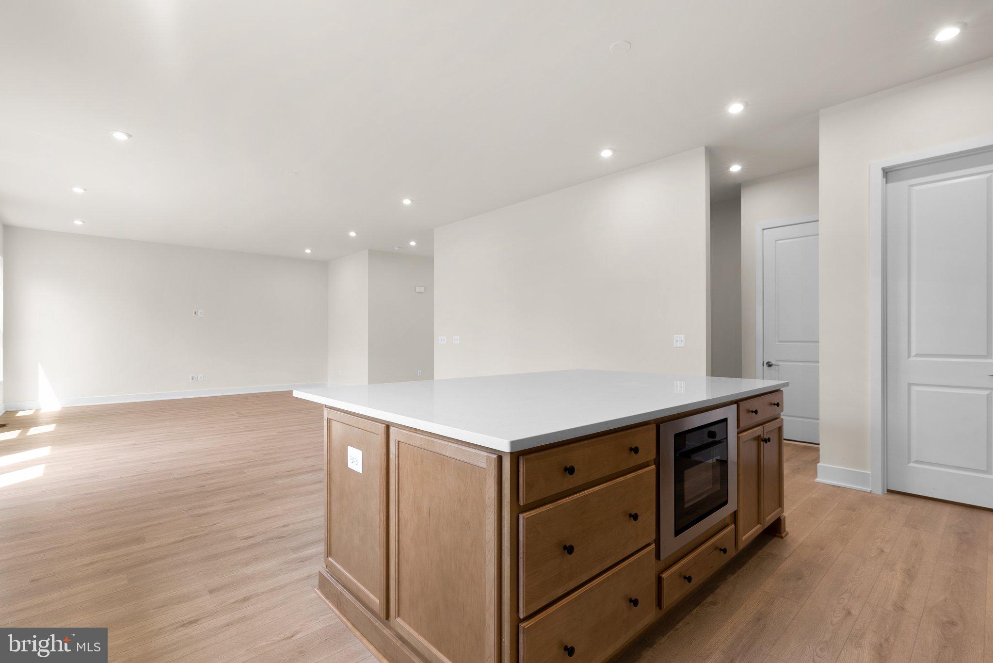 136 Sapphire St