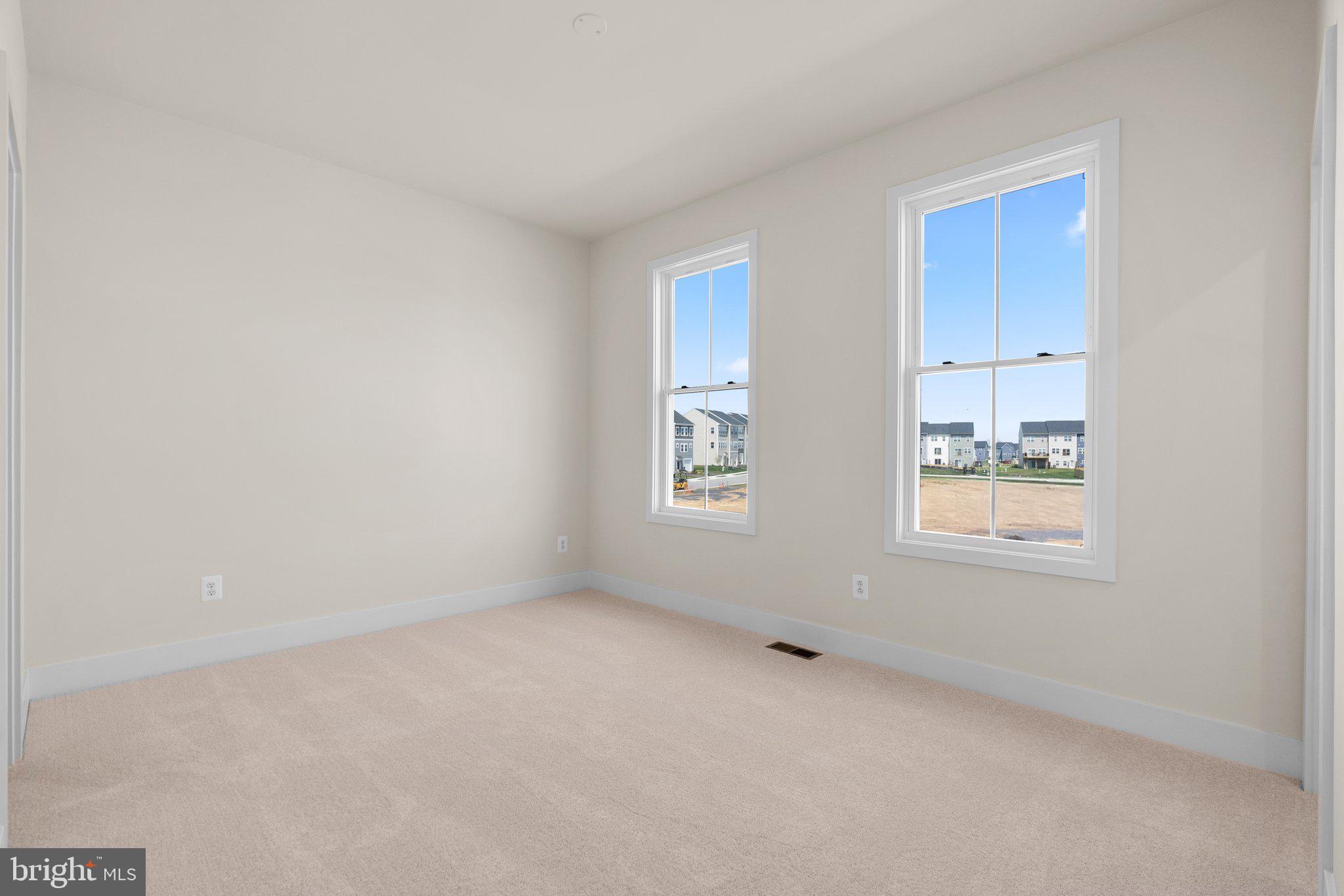 136 Sapphire St