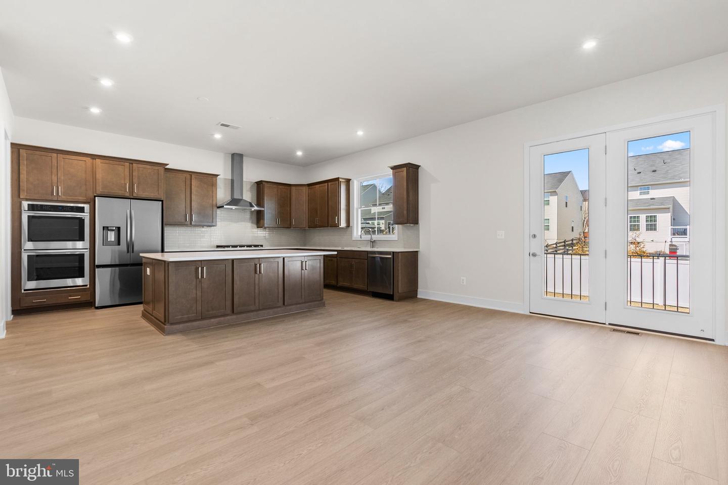 112 Heyford Dr