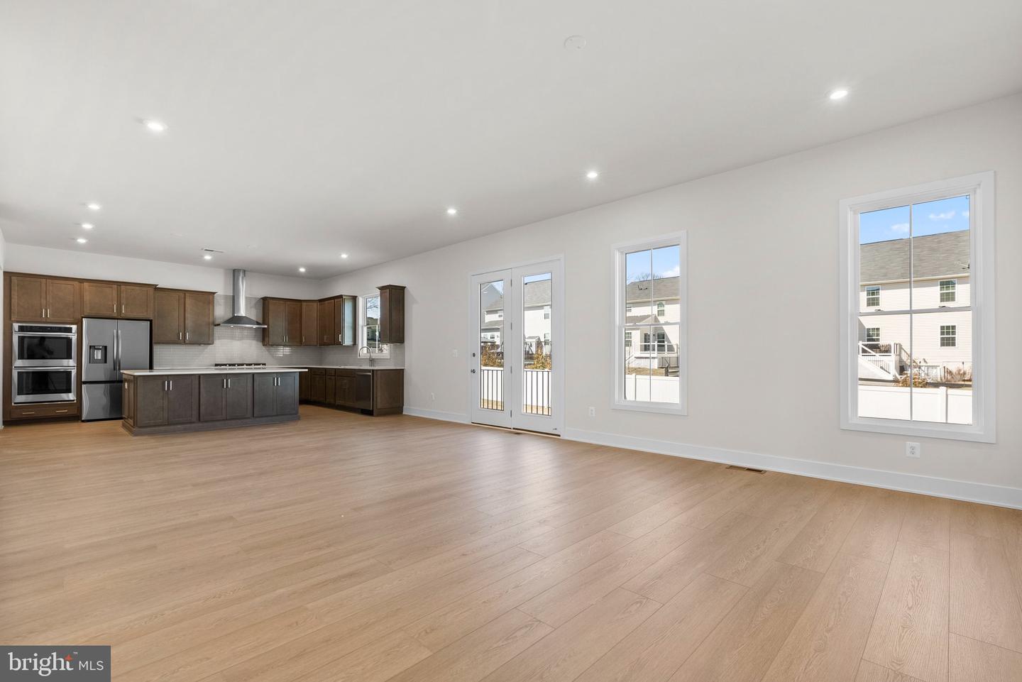 112 Heyford Dr