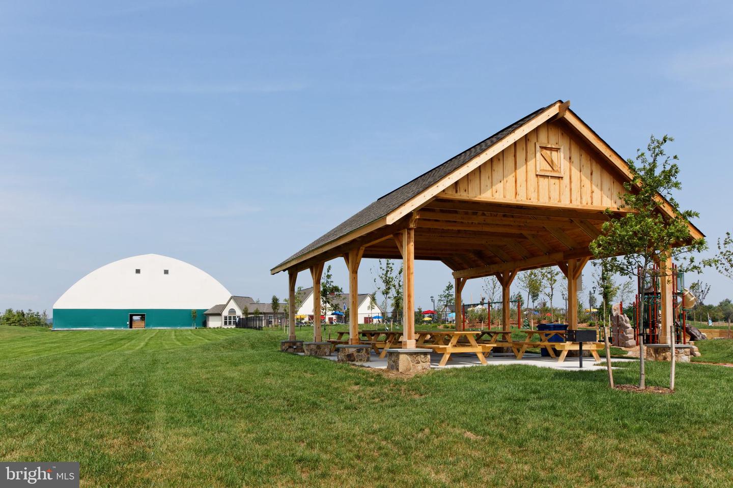 112 Heyford Dr