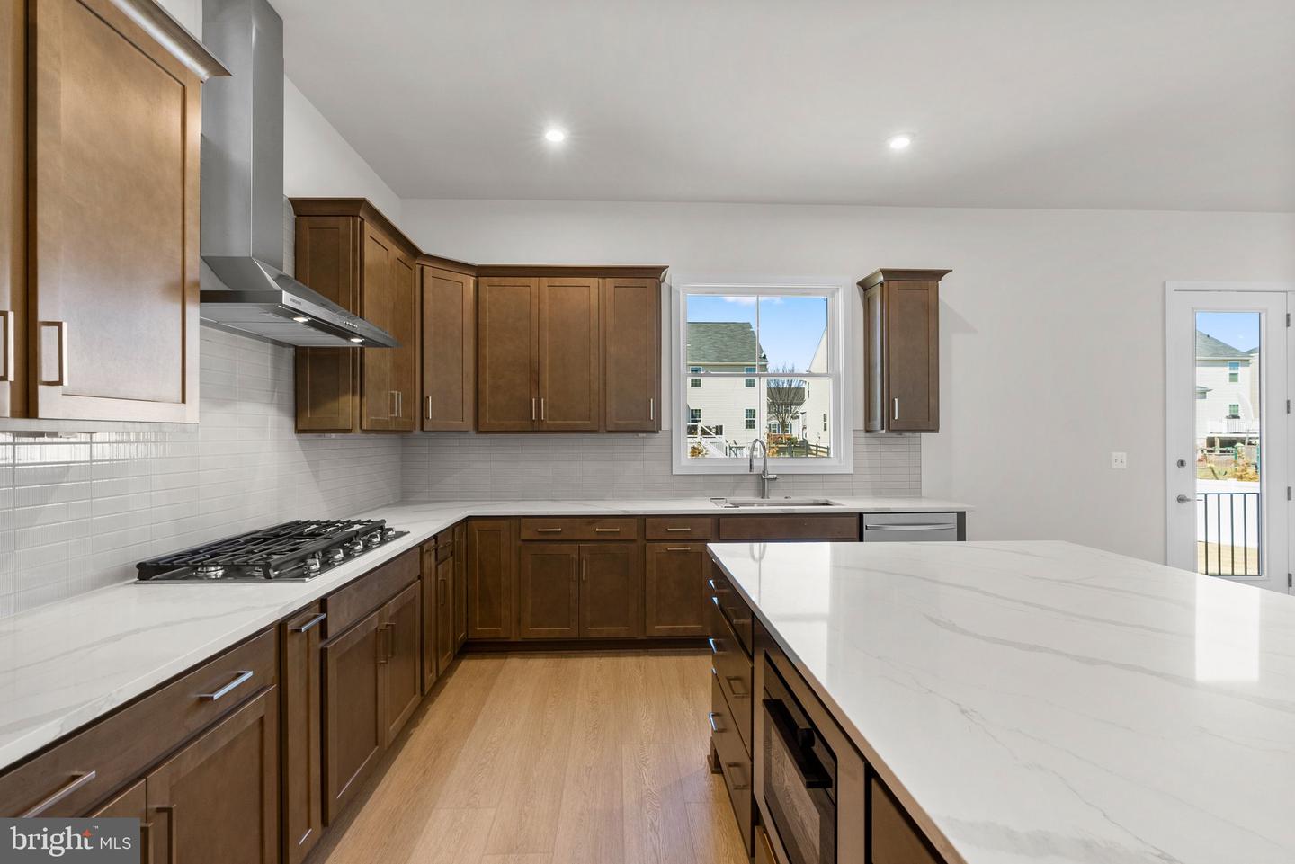 112 Heyford Dr