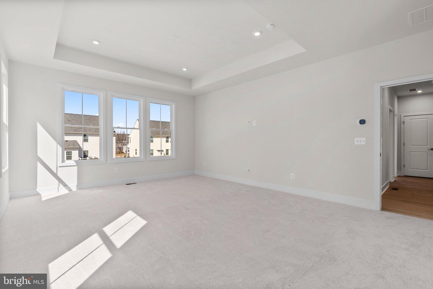 112 Heyford Dr