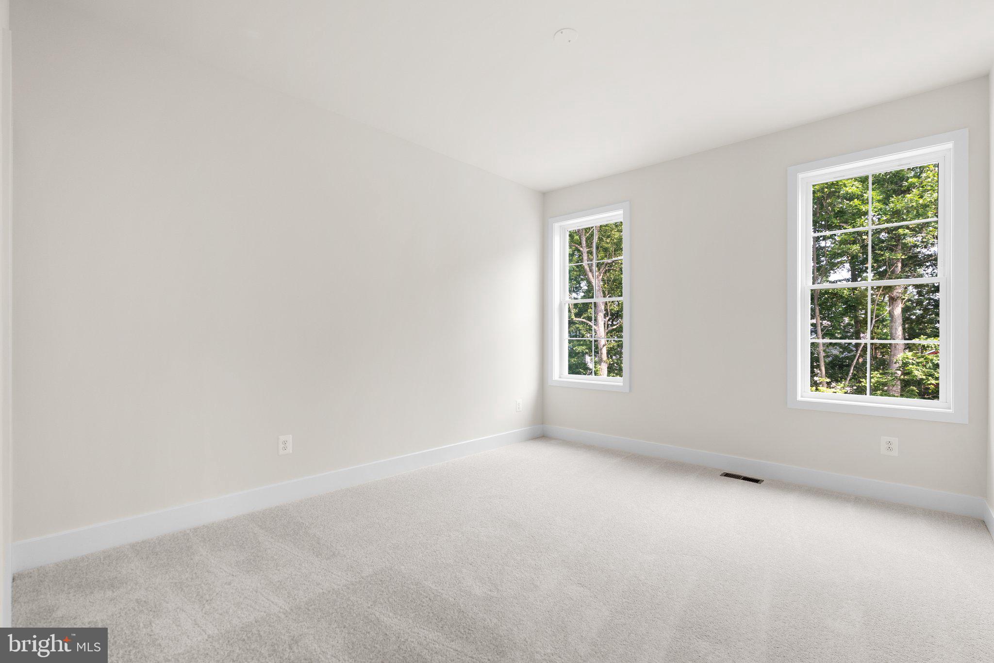 104 Alabaster Ln