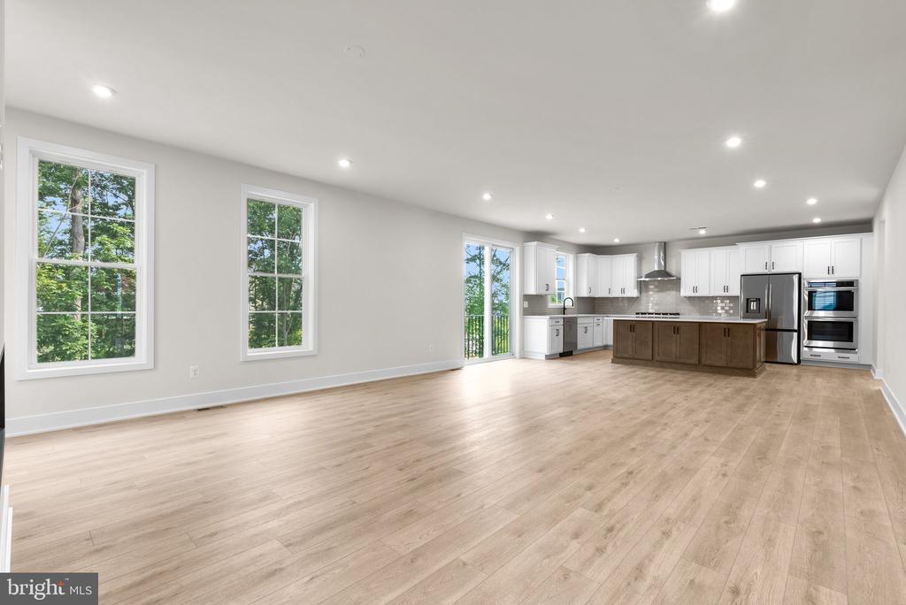 104 Alabaster Ln