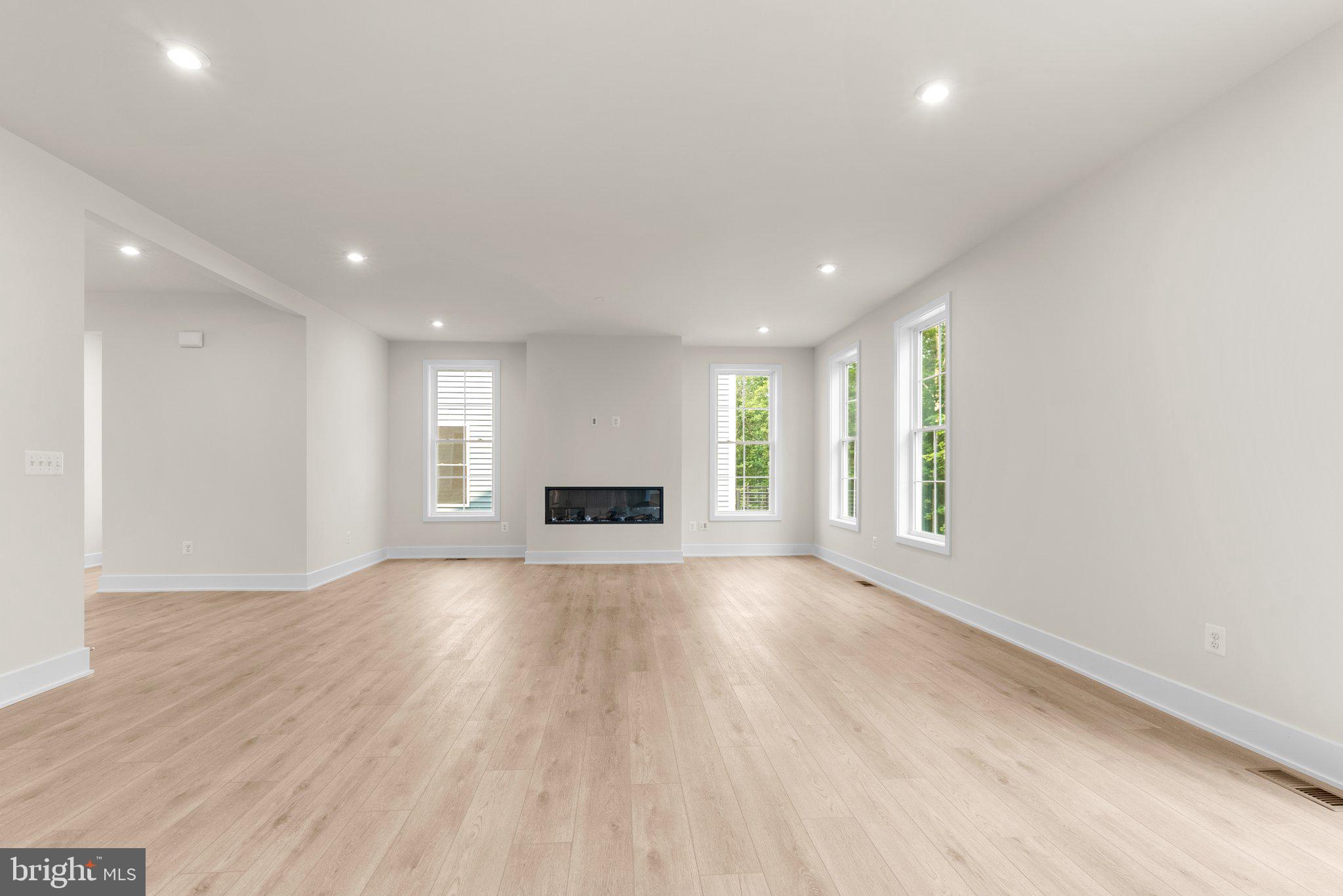 104 Alabaster Ln