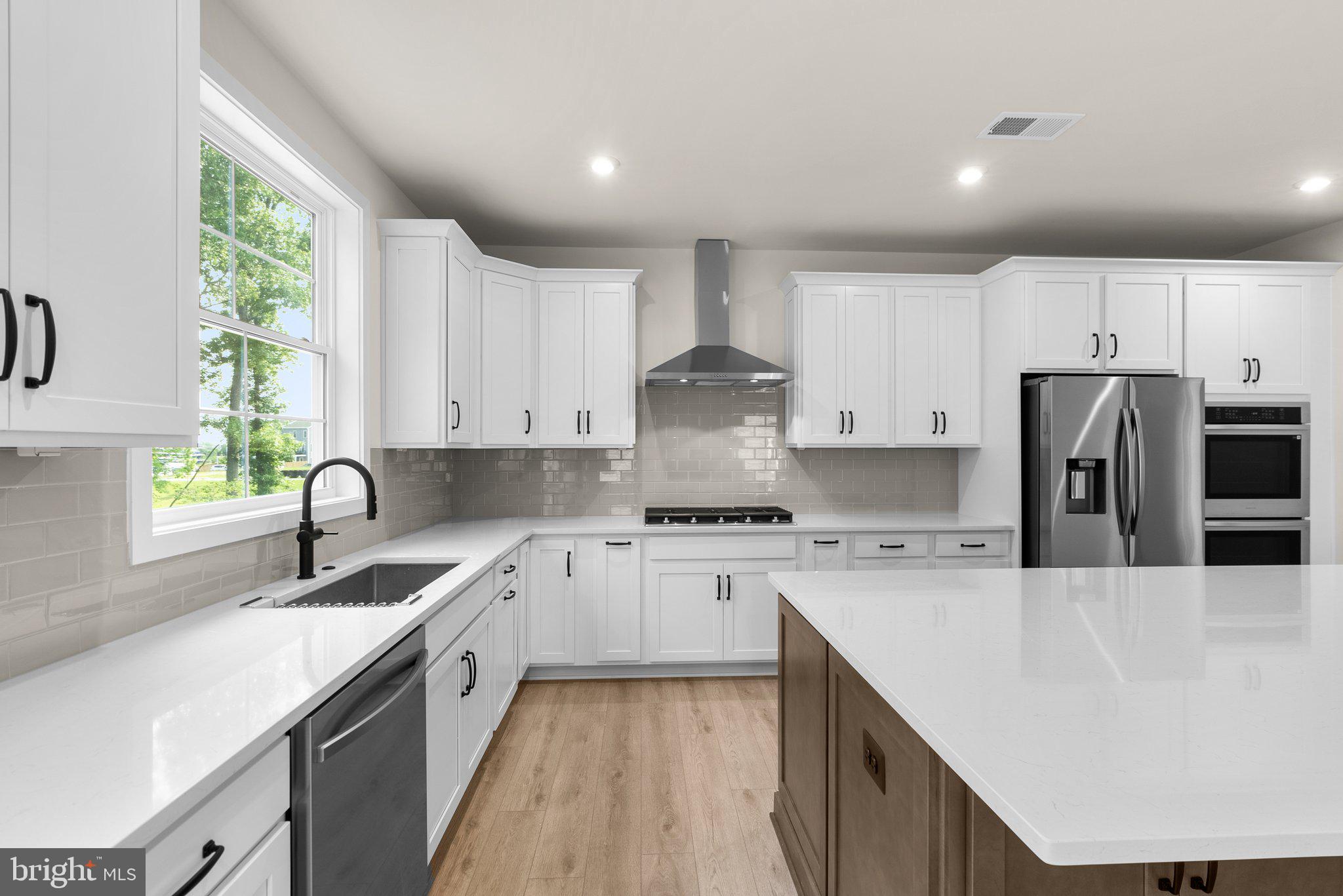 104 Alabaster Ln