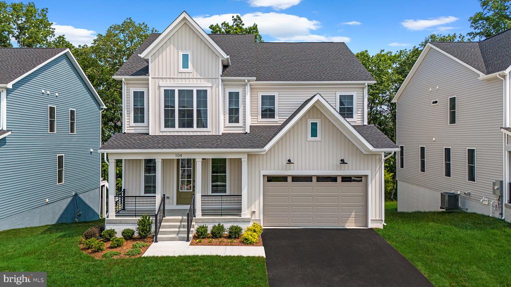 104 Alabaster Ln