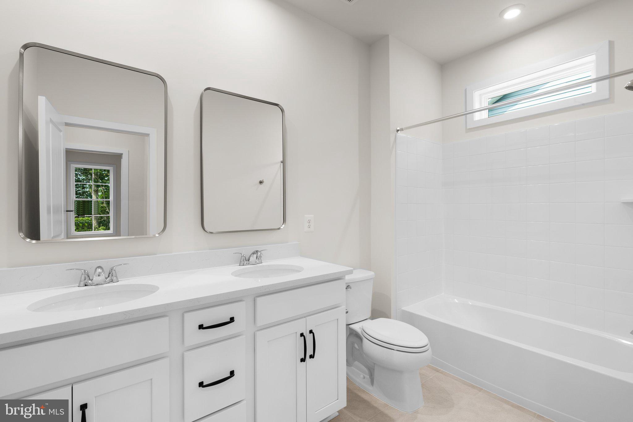 104 Alabaster Ln