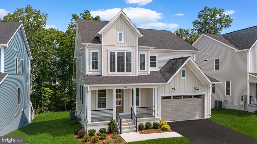 104 Alabaster Ln