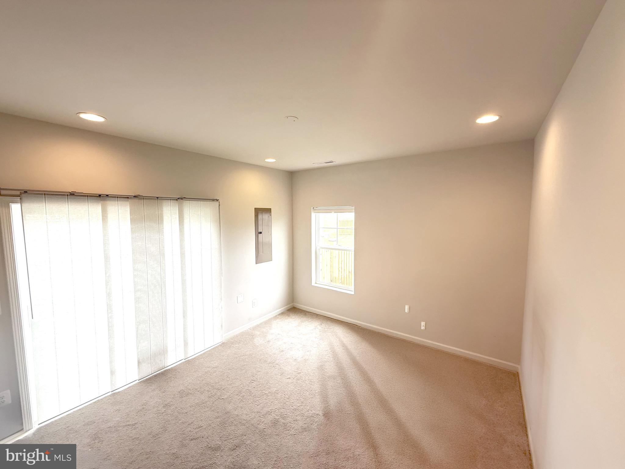 242 NORLAND KNOLL DR