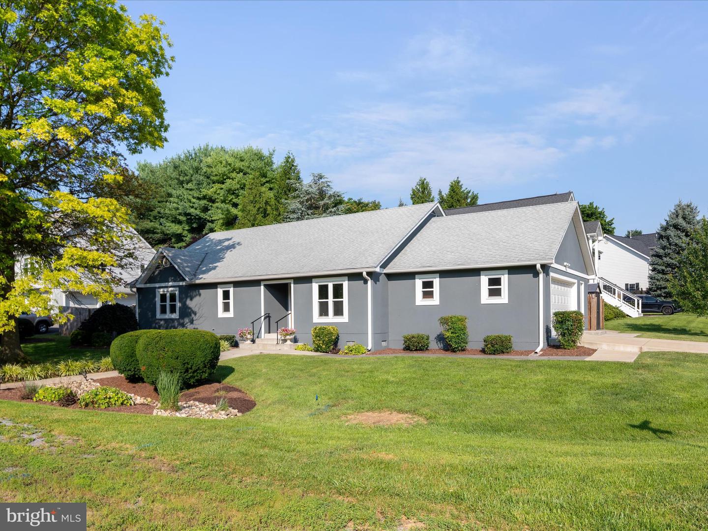 1911 Wayland Dr