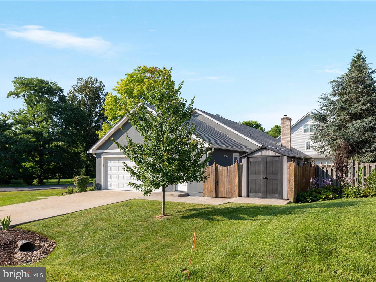 1911 Wayland Dr