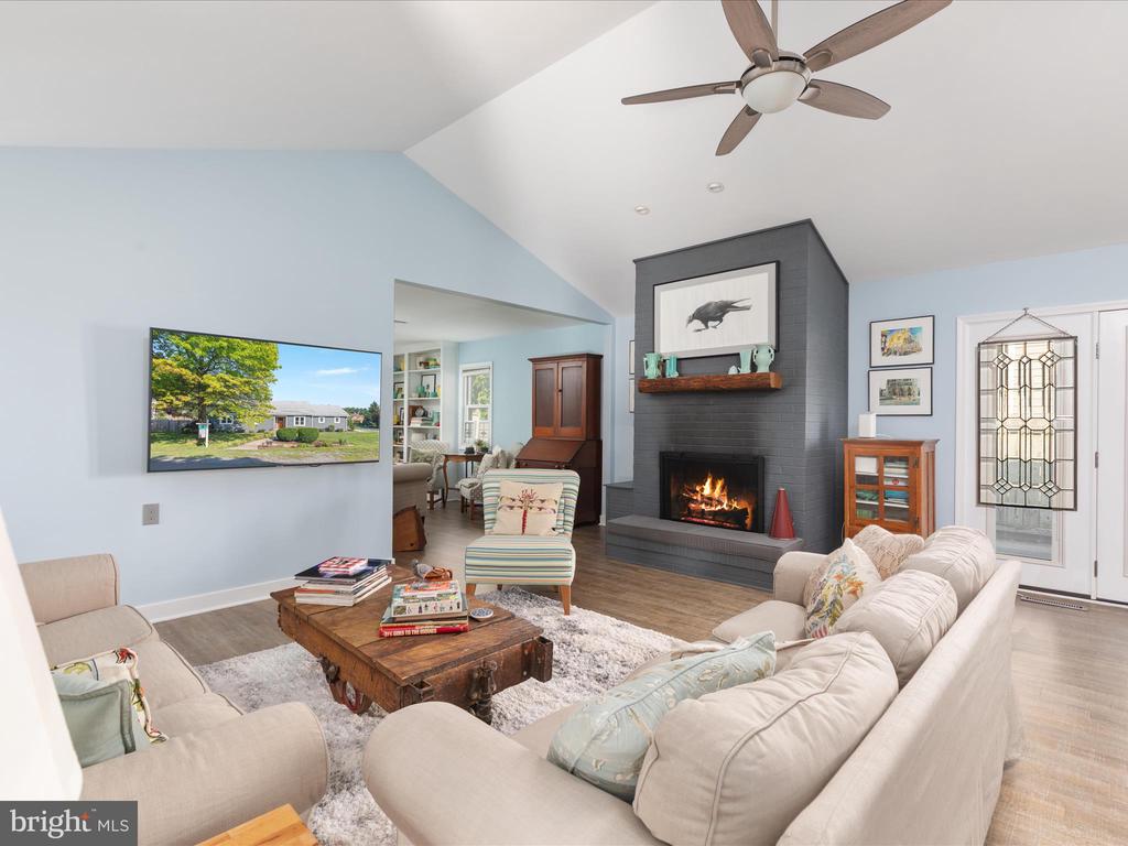 1911 Wayland Dr