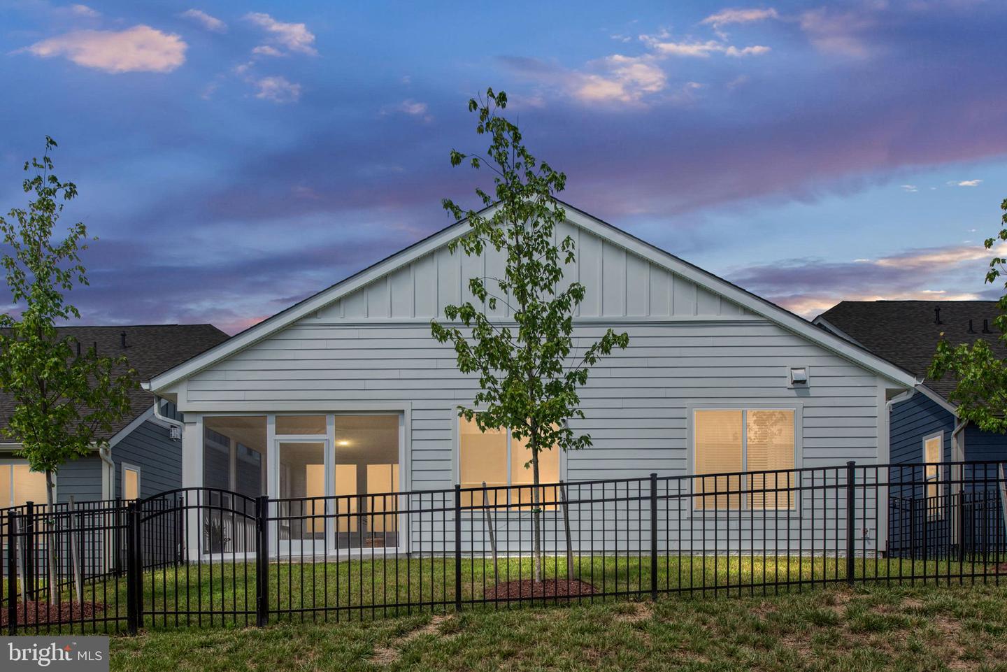 141 Cowbird St