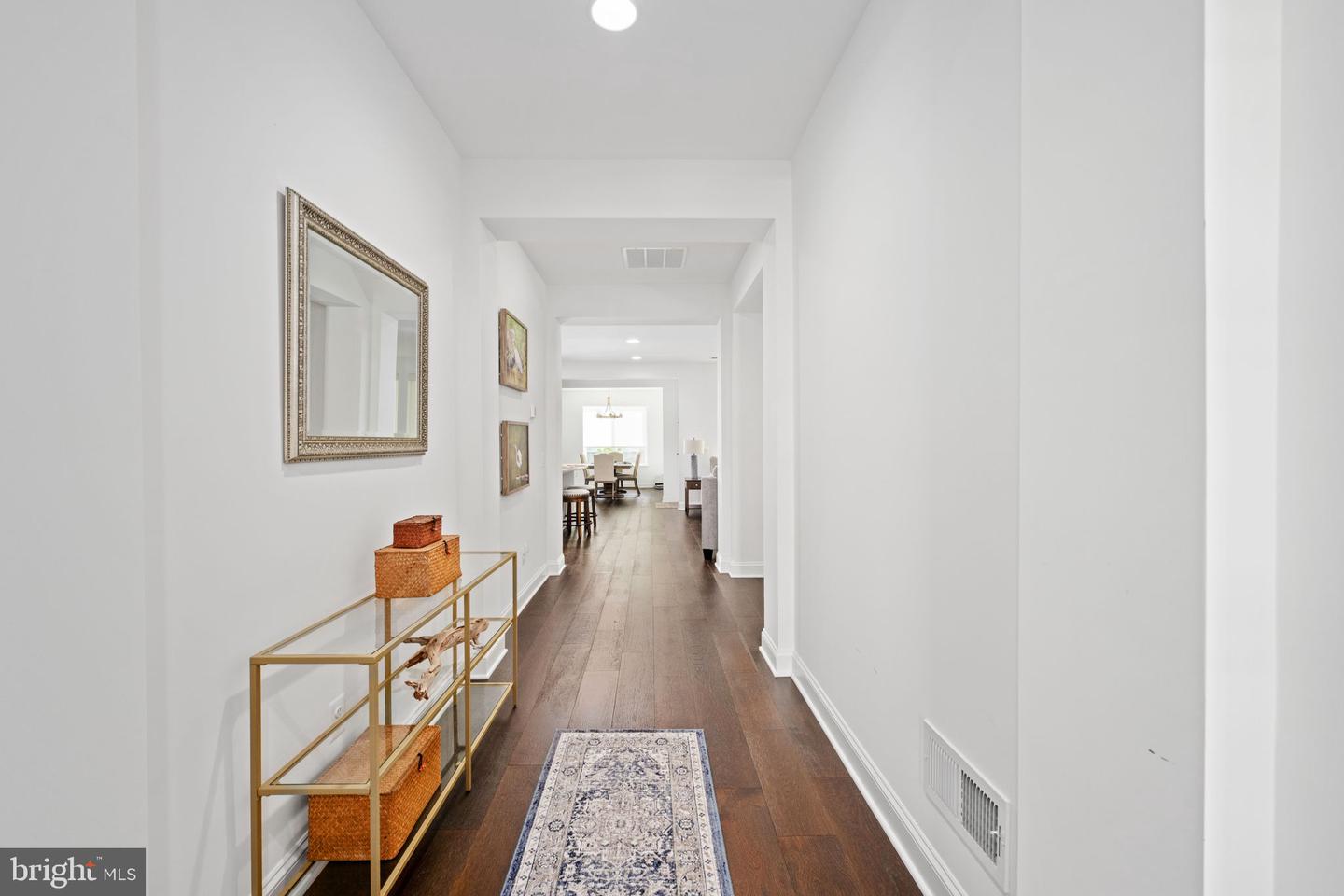 141 Cowbird St