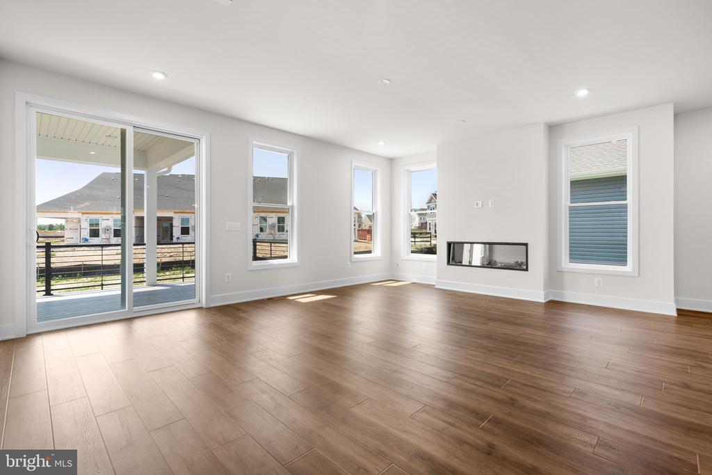 103 Wagtail Ln