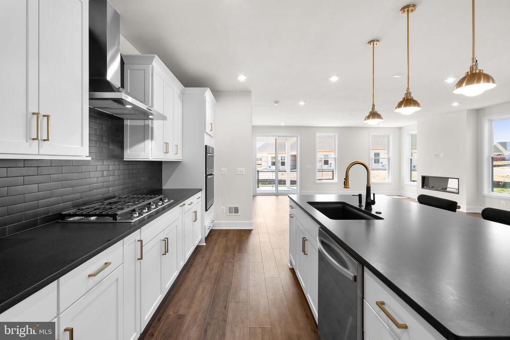 103 Wagtail Ln