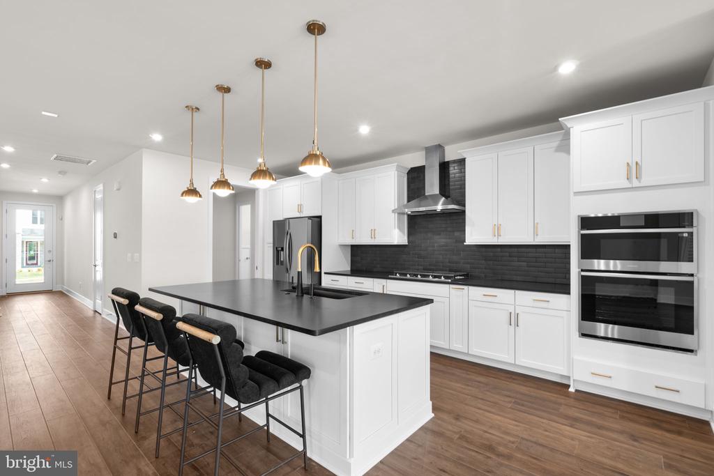 103 Wagtail Ln