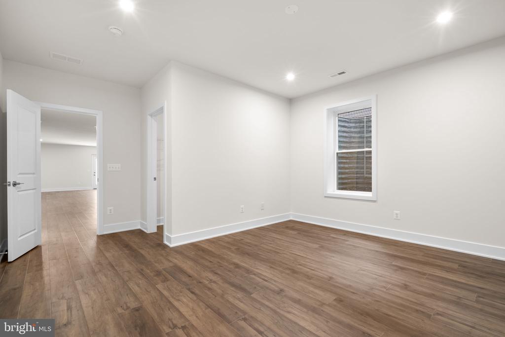 103 Wagtail Ln