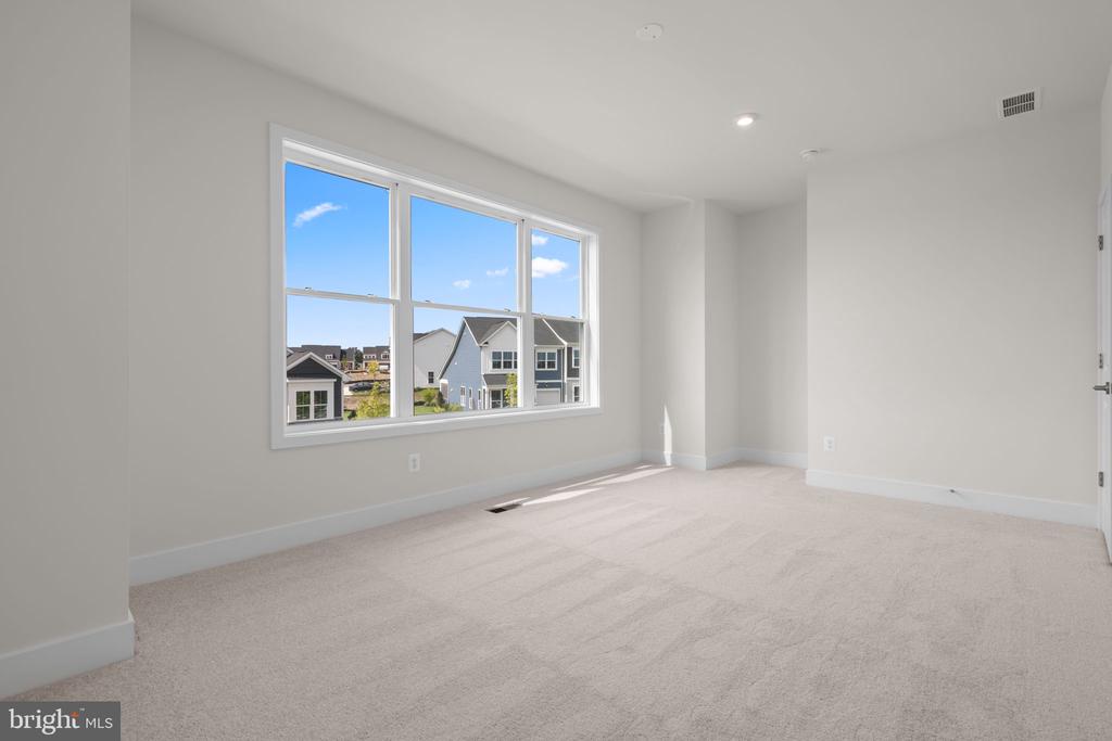 104 Wagtail Ln