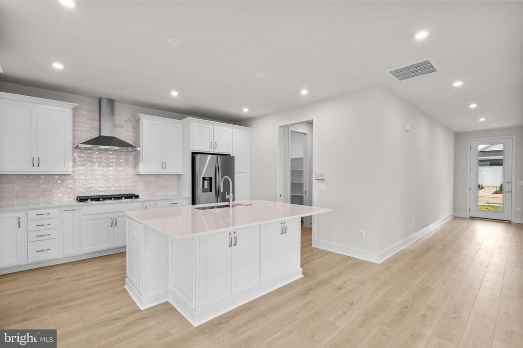 104 Wagtail Ln
