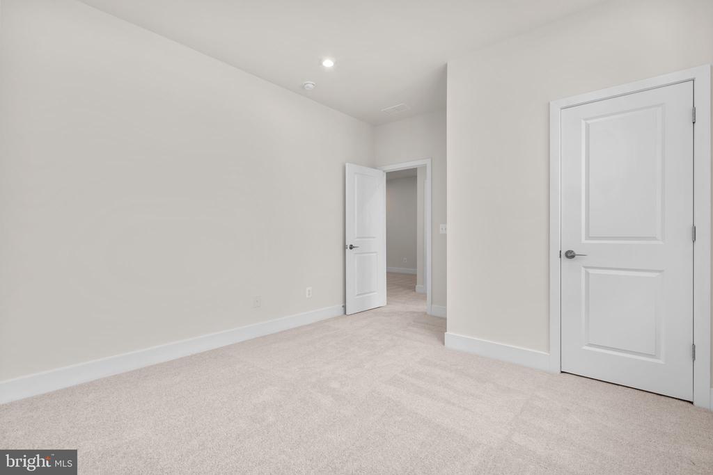 104 Wagtail Ln
