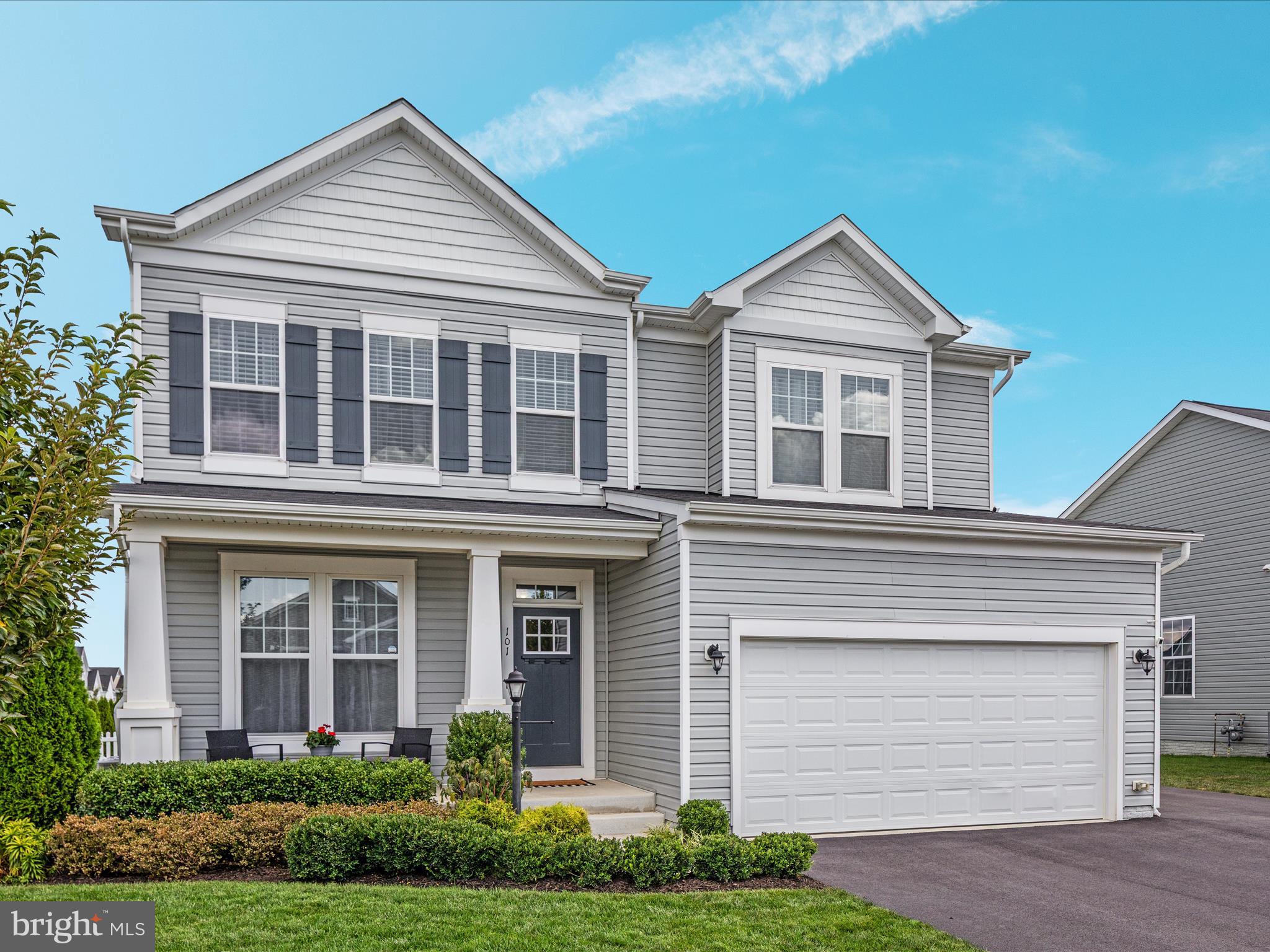 101 JEWEL BOX DR