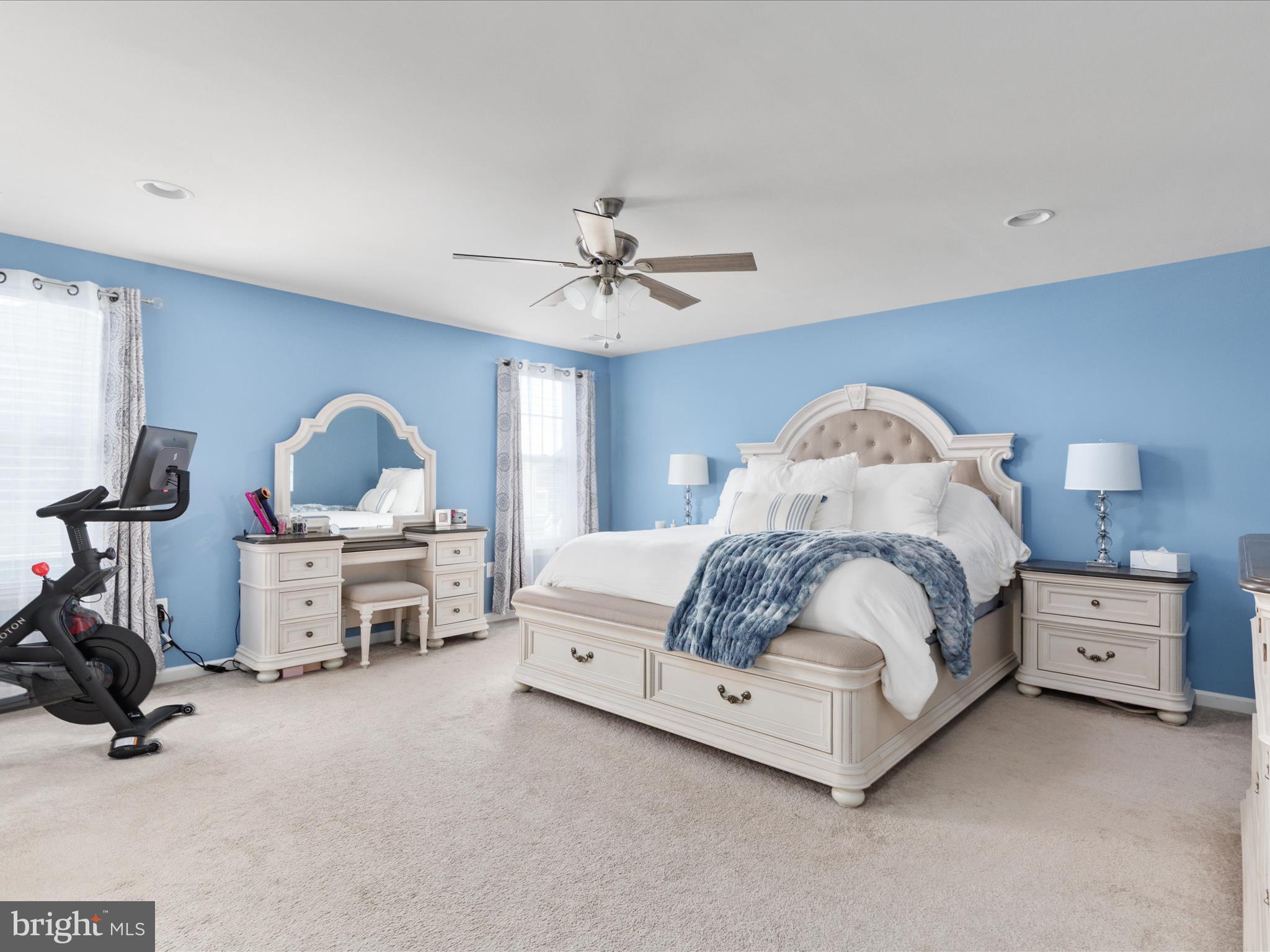 101 JEWEL BOX DR