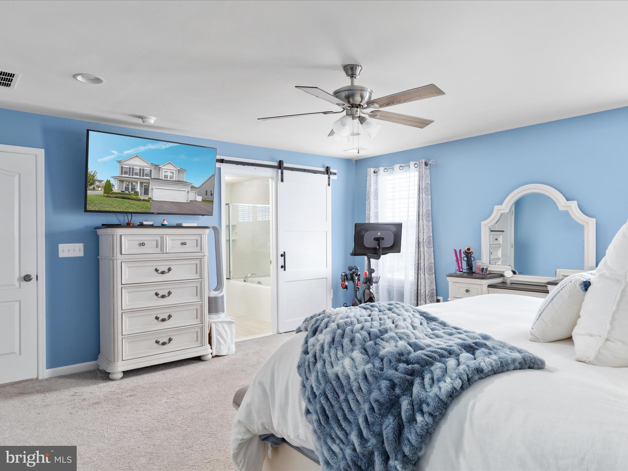 101 JEWEL BOX DR