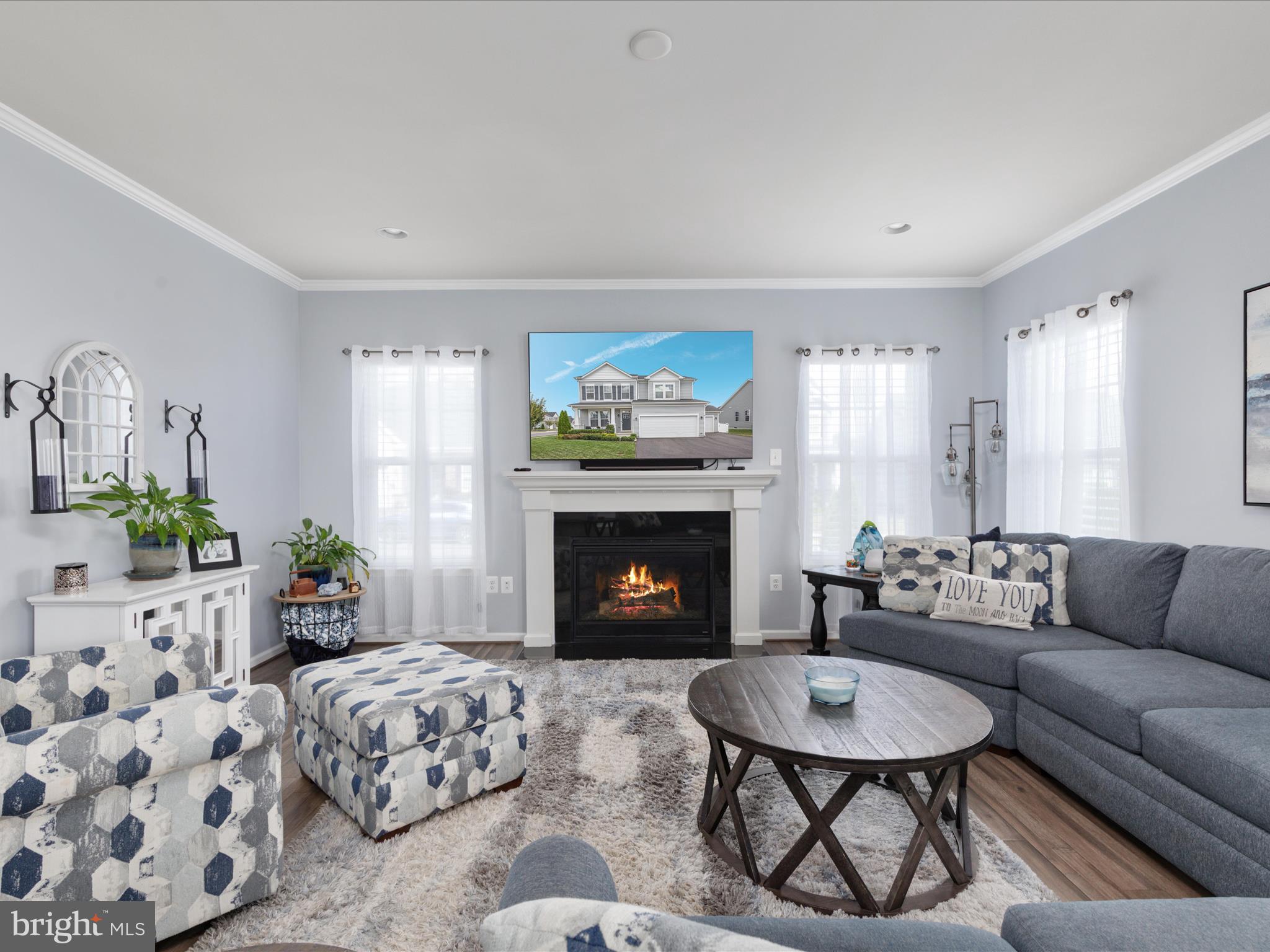 101 JEWEL BOX DR