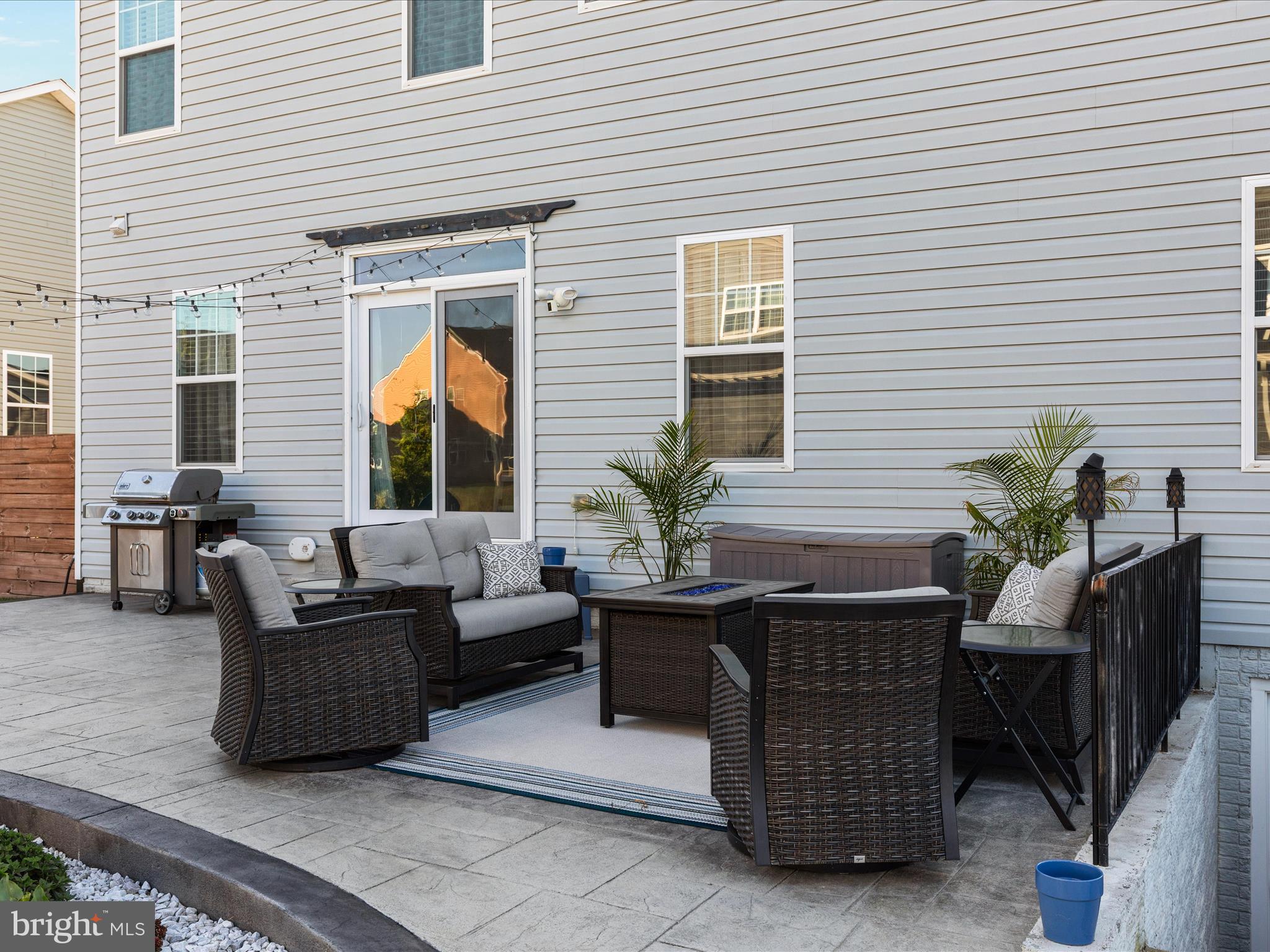 101 JEWEL BOX DR