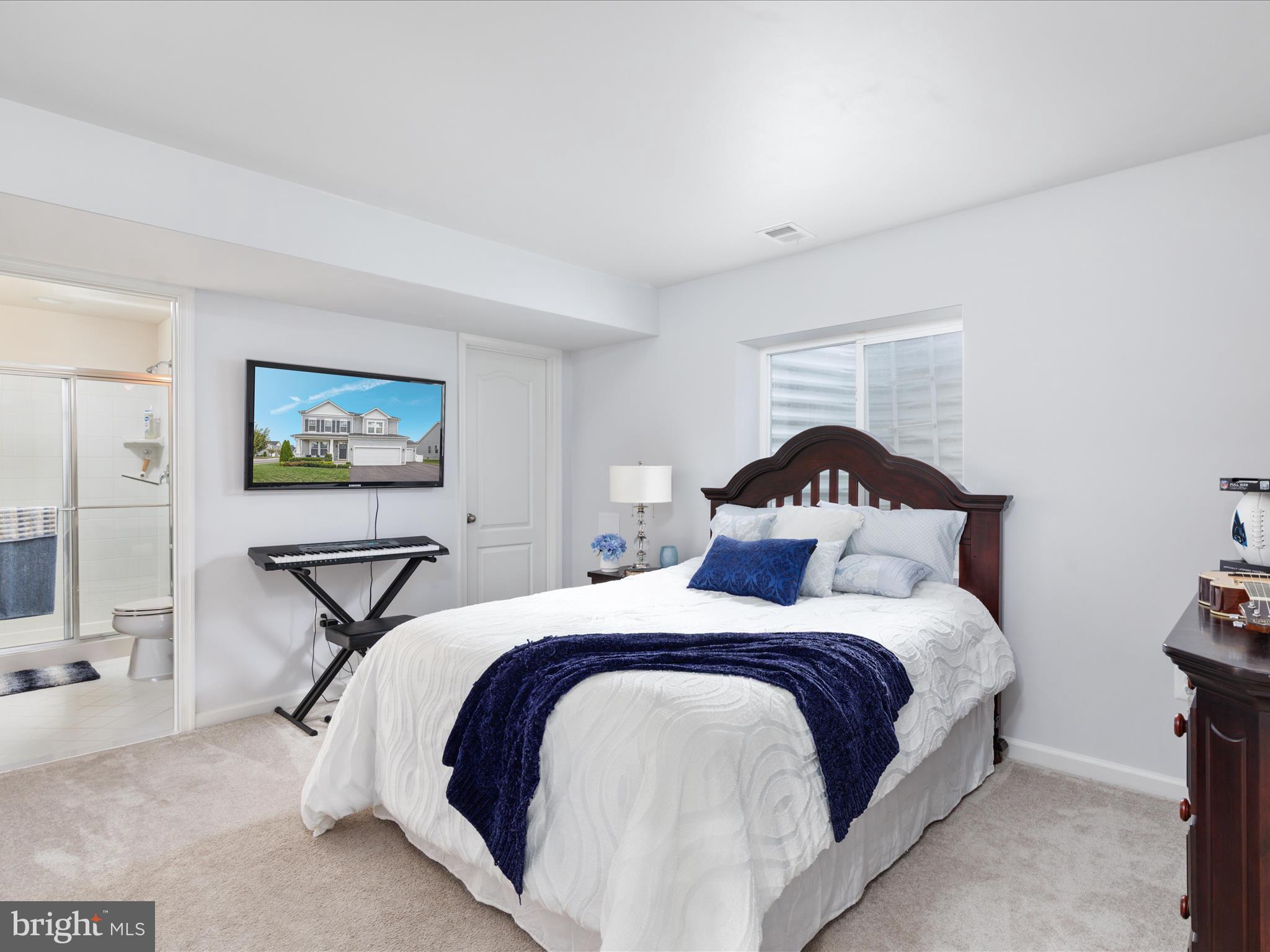 101 JEWEL BOX DR