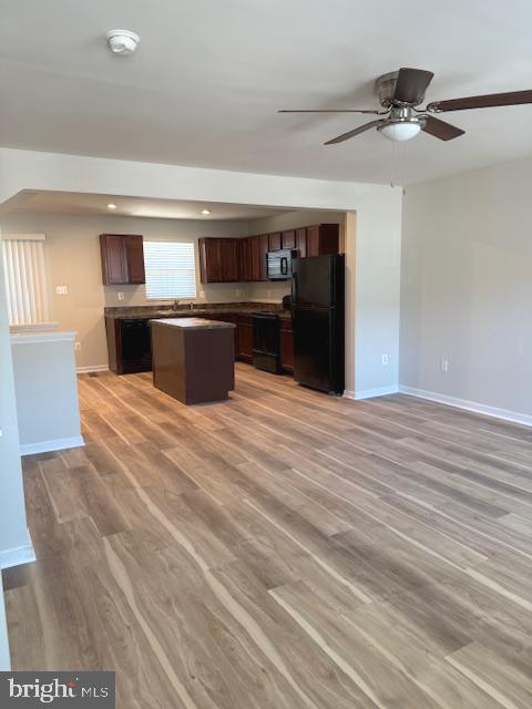 104 REIGN WAY