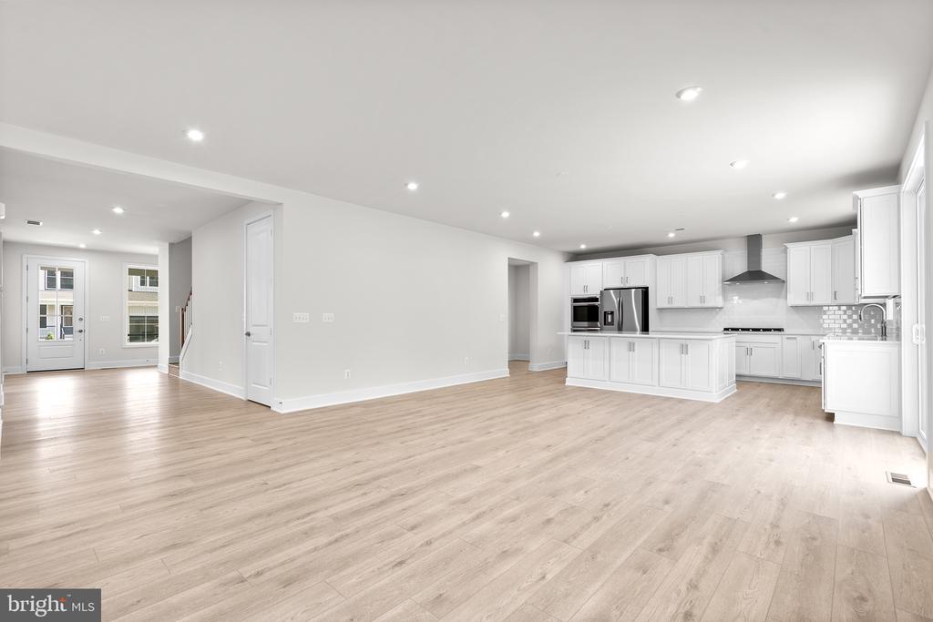 106 SAPPHIRE STREET
