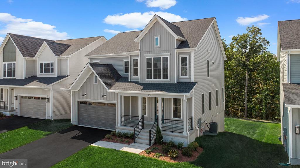 106 SAPPHIRE STREET