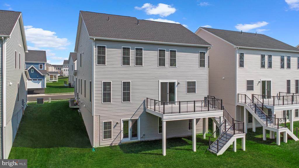 106 SAPPHIRE STREET