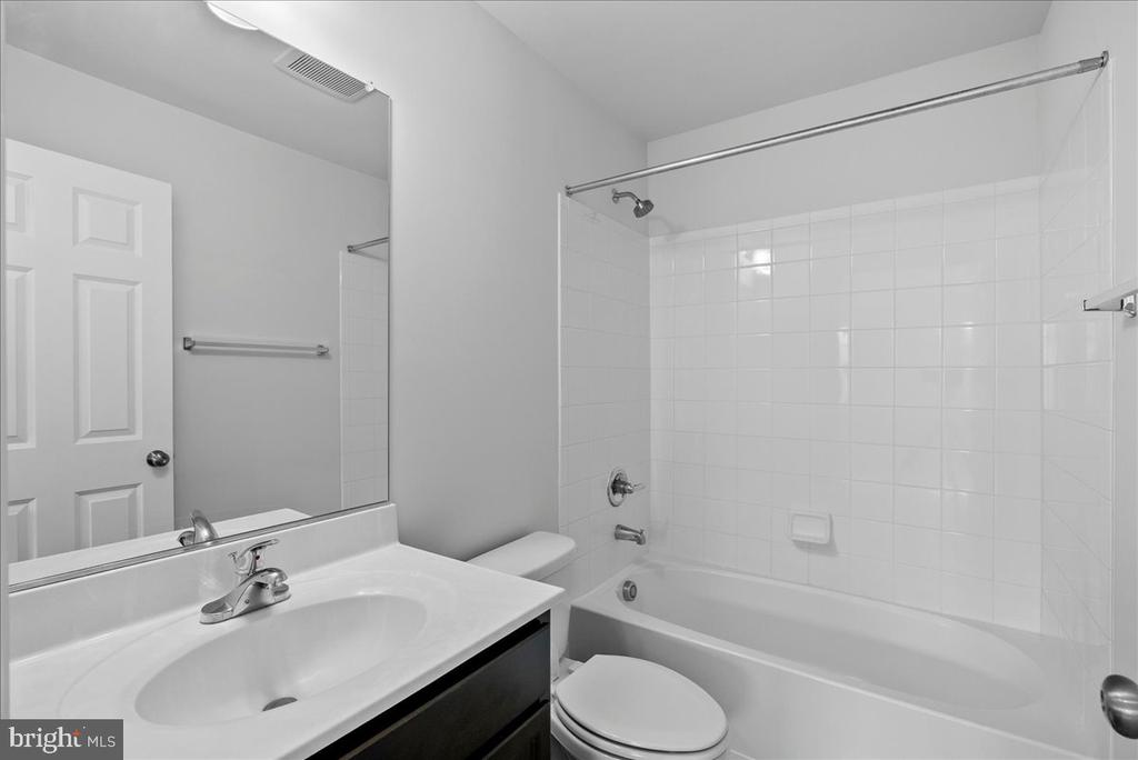115 INTERLACE WAY