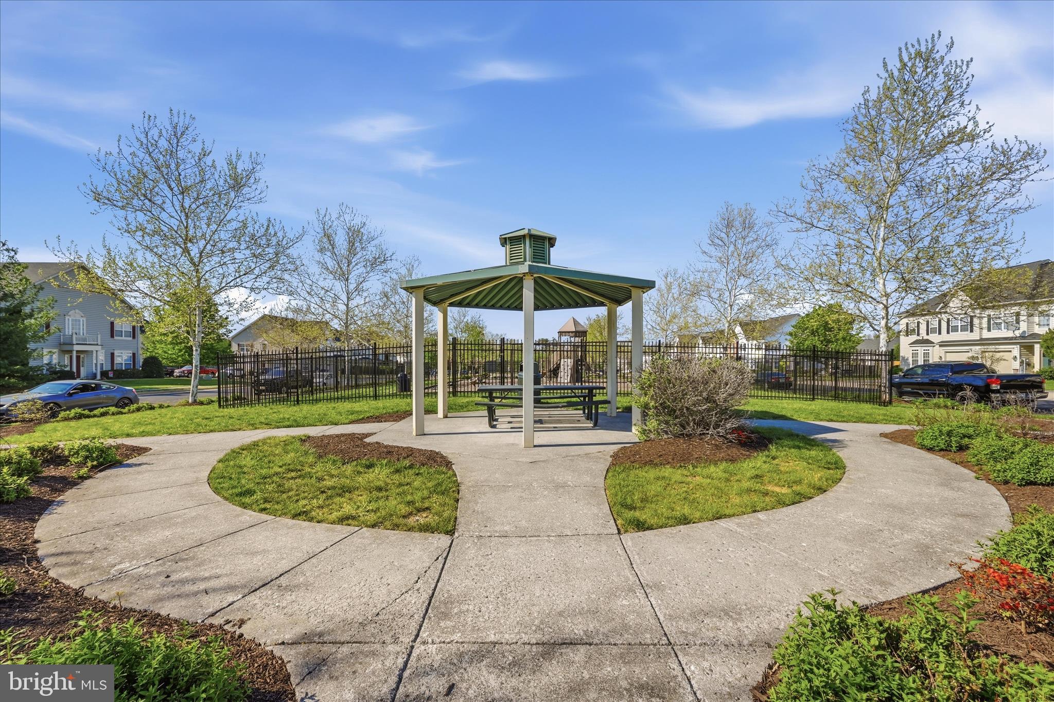 100 BOWLING GREEN CIRCLE