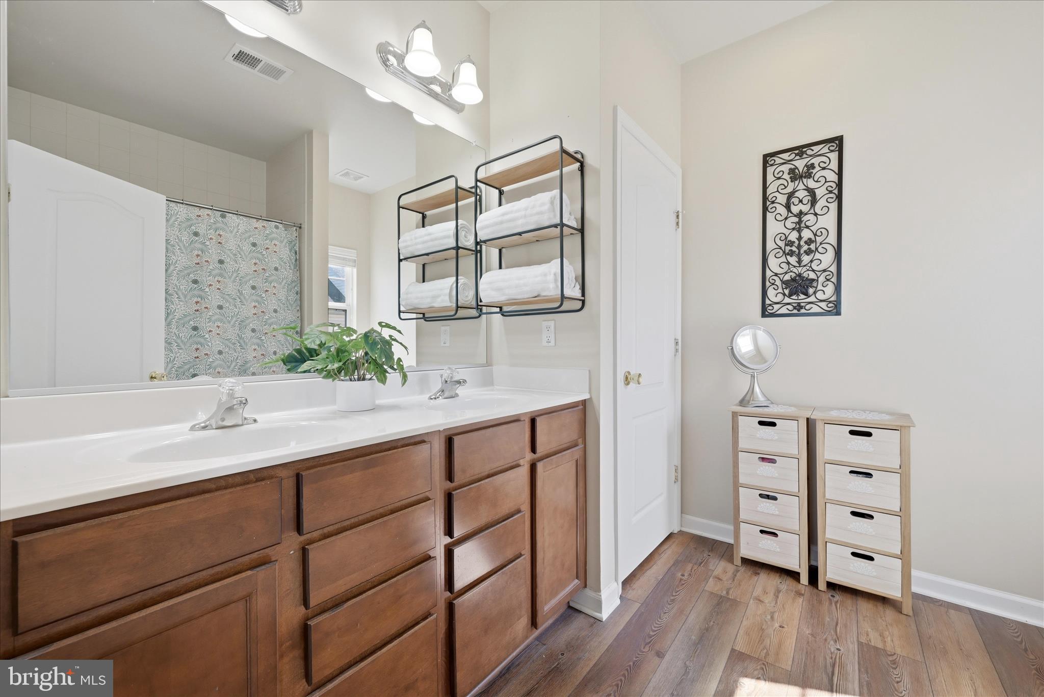100 BOWLING GREEN CIRCLE
