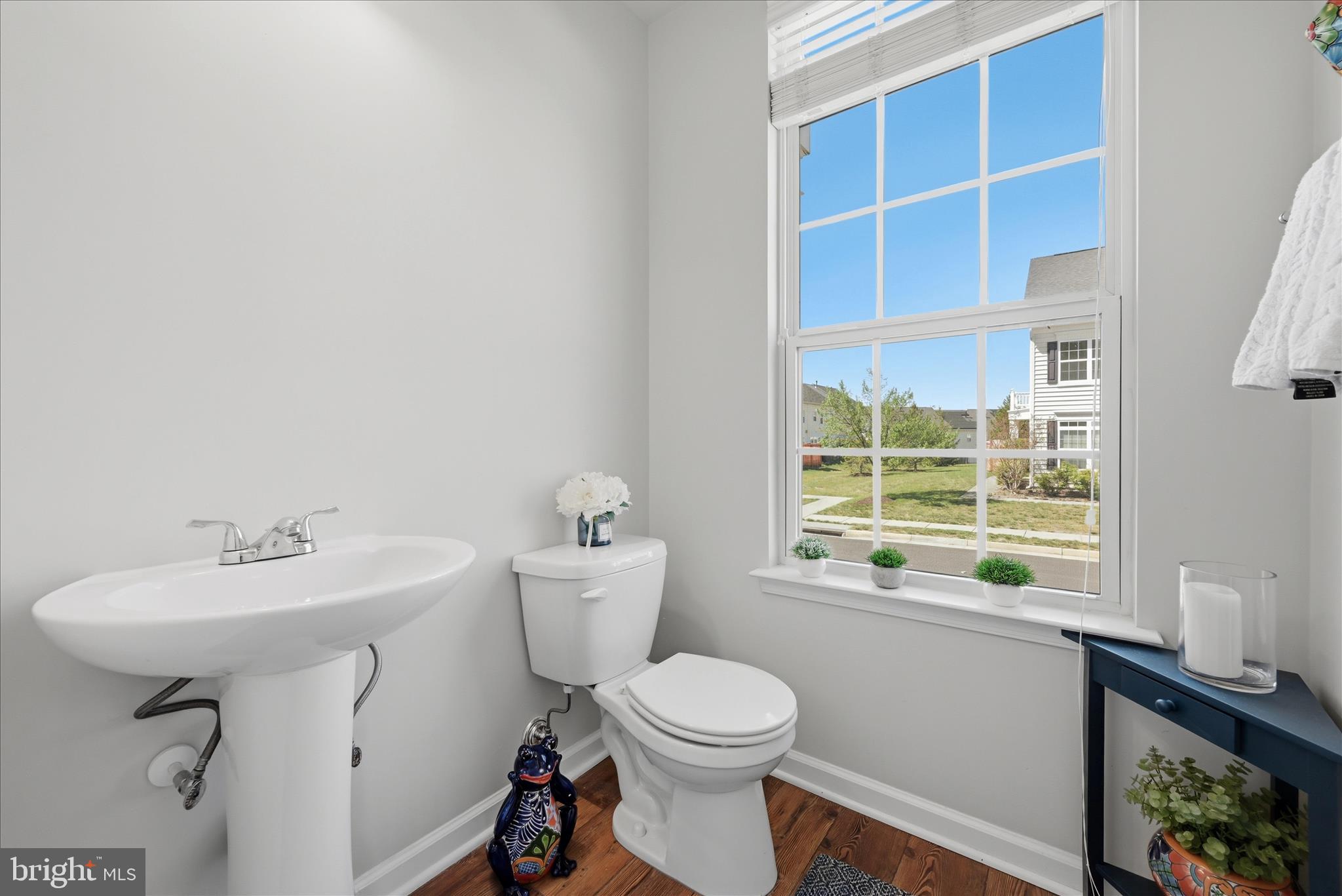 100 BOWLING GREEN CIRCLE