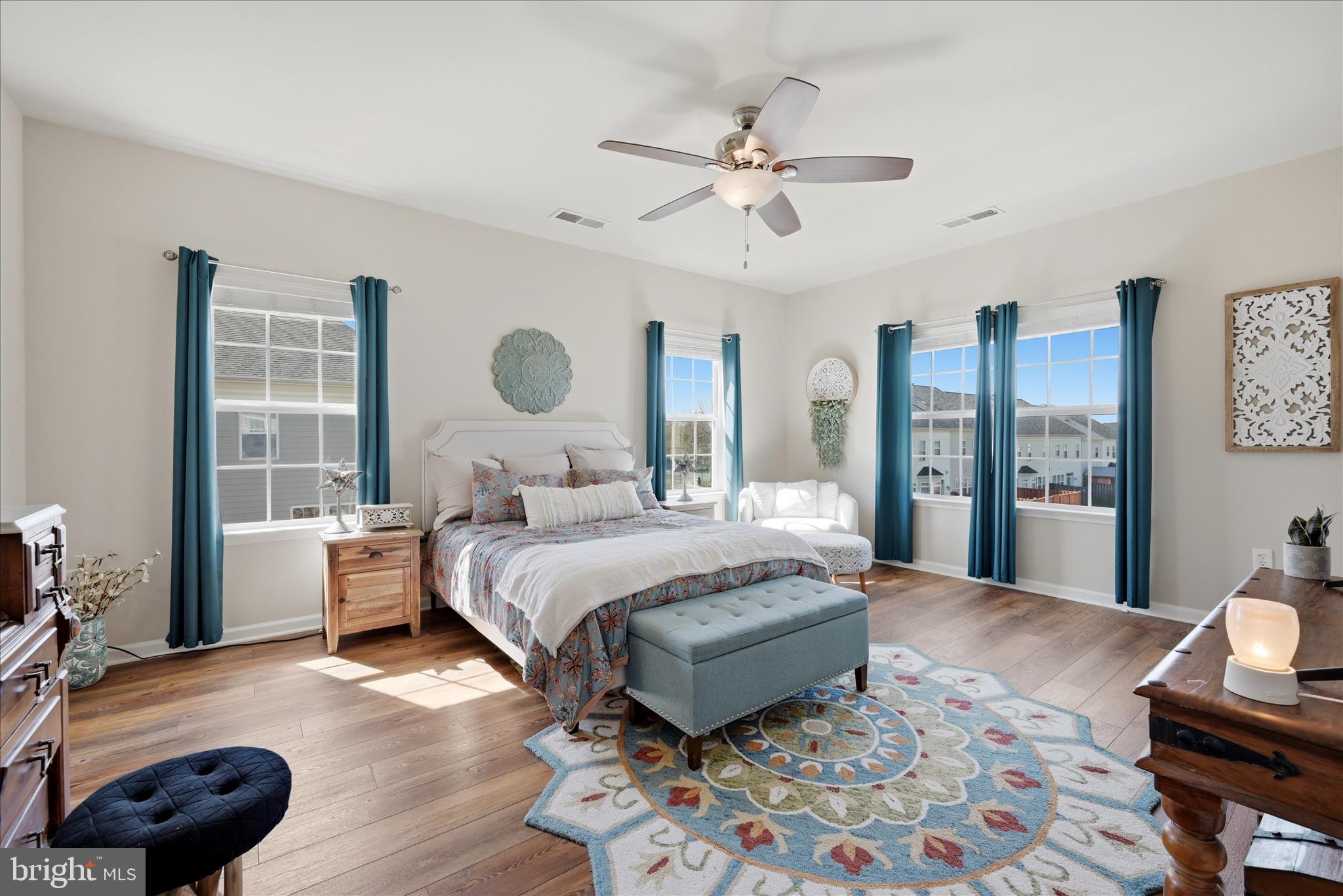 100 BOWLING GREEN CIRCLE