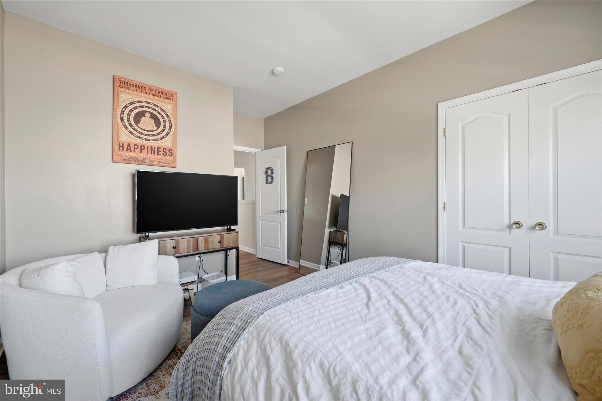 100 BOWLING GREEN CIRCLE