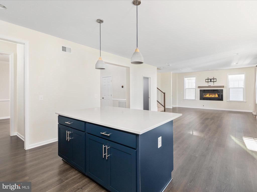 138 JEWEL BOX DRIVE