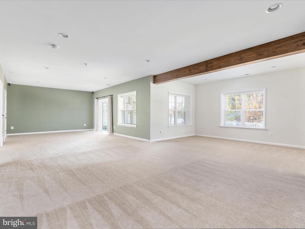 138 JEWEL BOX DRIVE