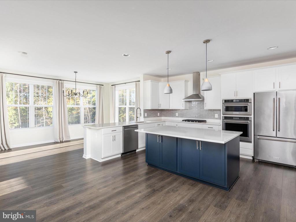 138 JEWEL BOX DRIVE