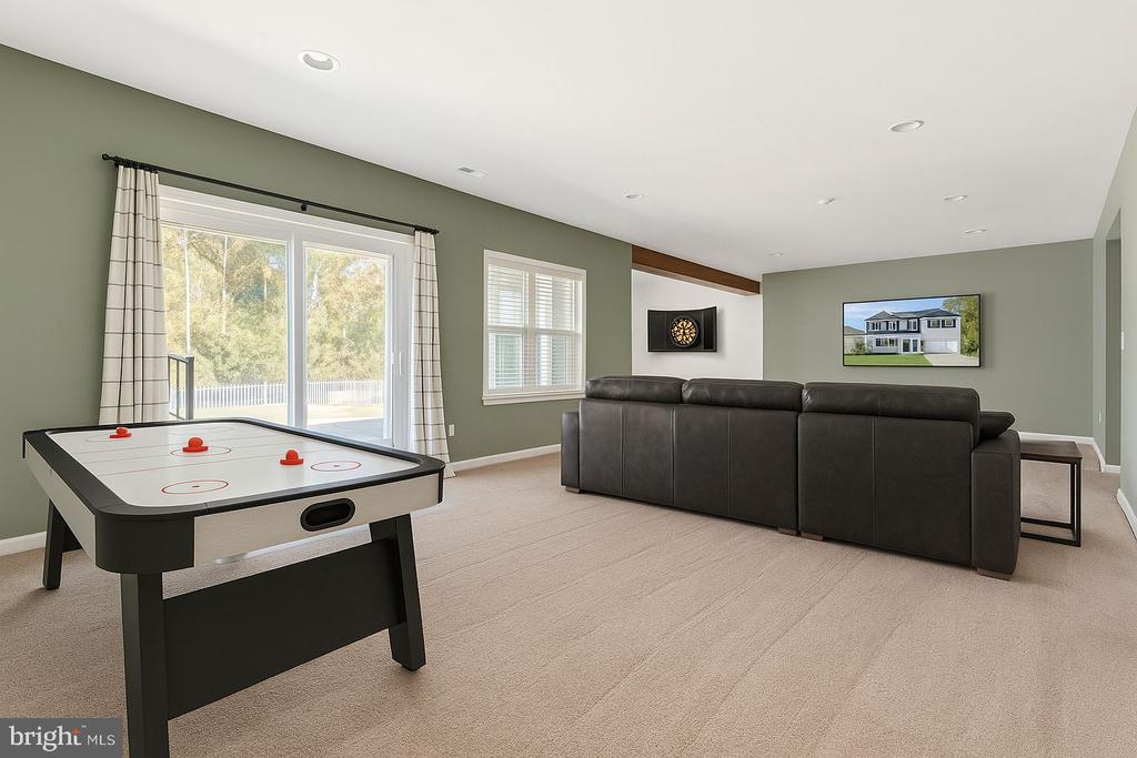 138 JEWEL BOX DRIVE