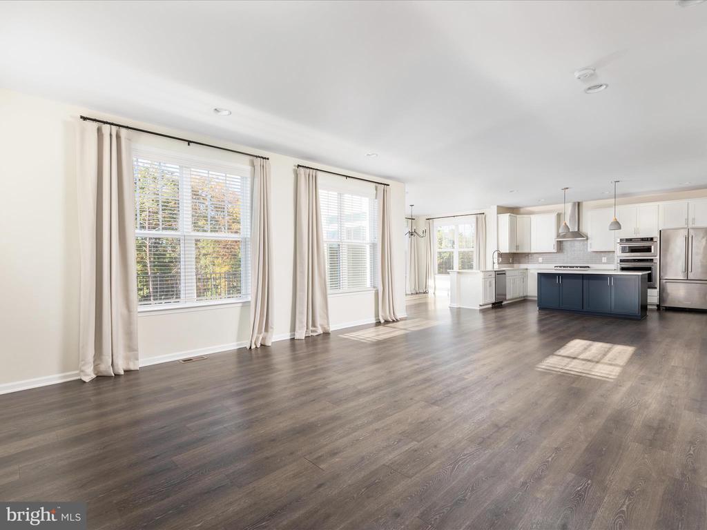 138 JEWEL BOX DRIVE